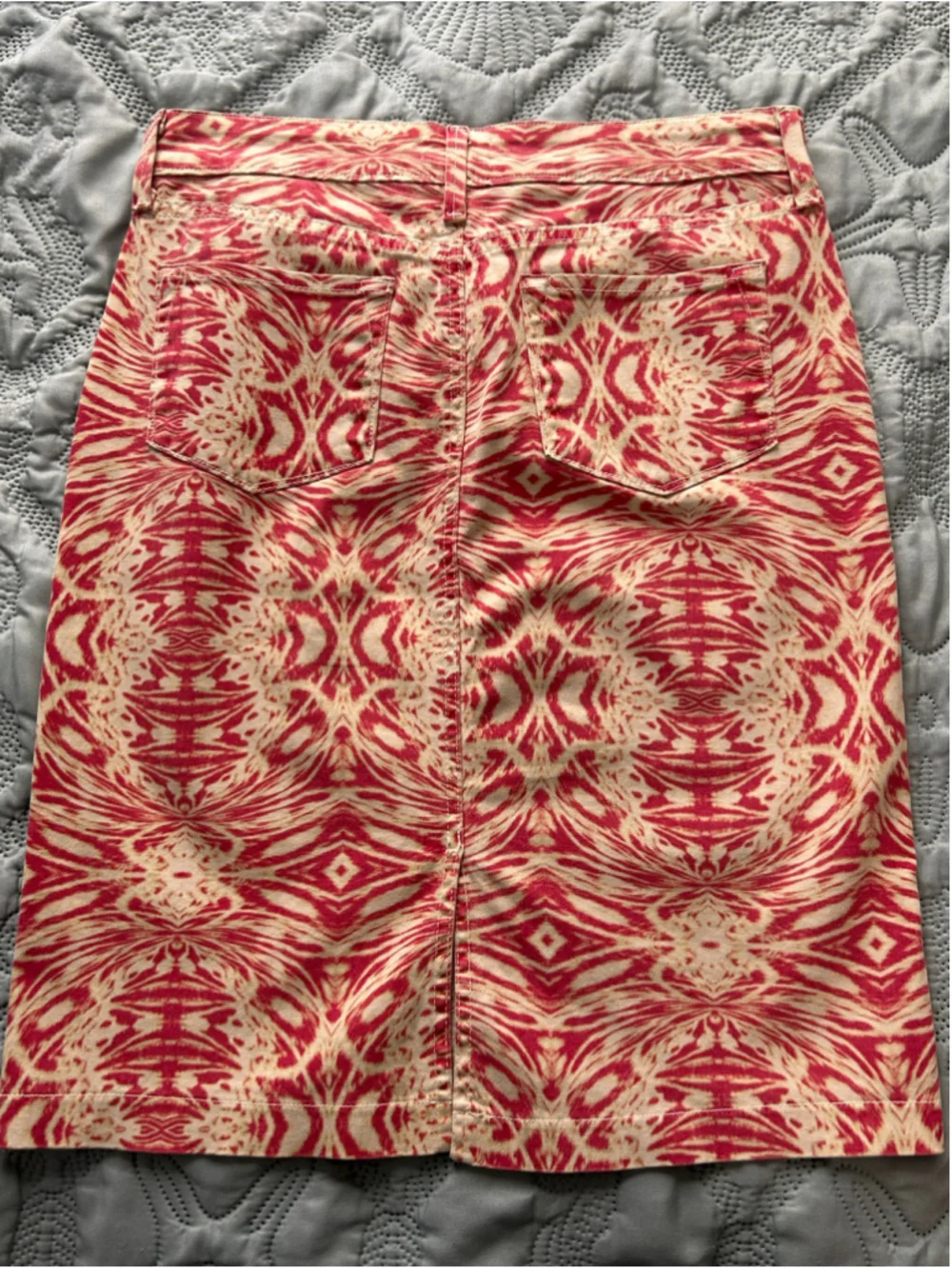NYDJ Red Cream Abstract Print Denim Mini Skirt Size 4 Stretch